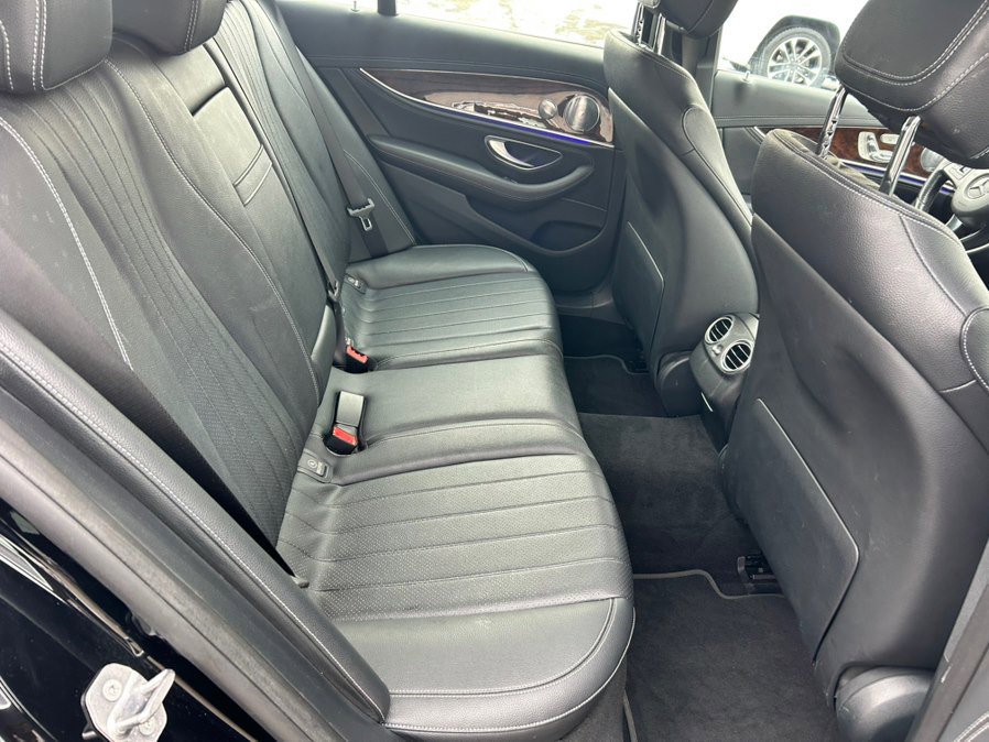 Used 2017 Mercedes-Benz E 400 4MATIC Wagon image 22