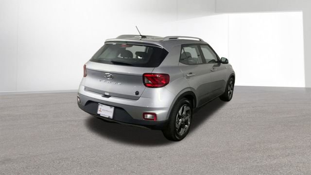 Used 2025 Hyundai Venue SEL image 9