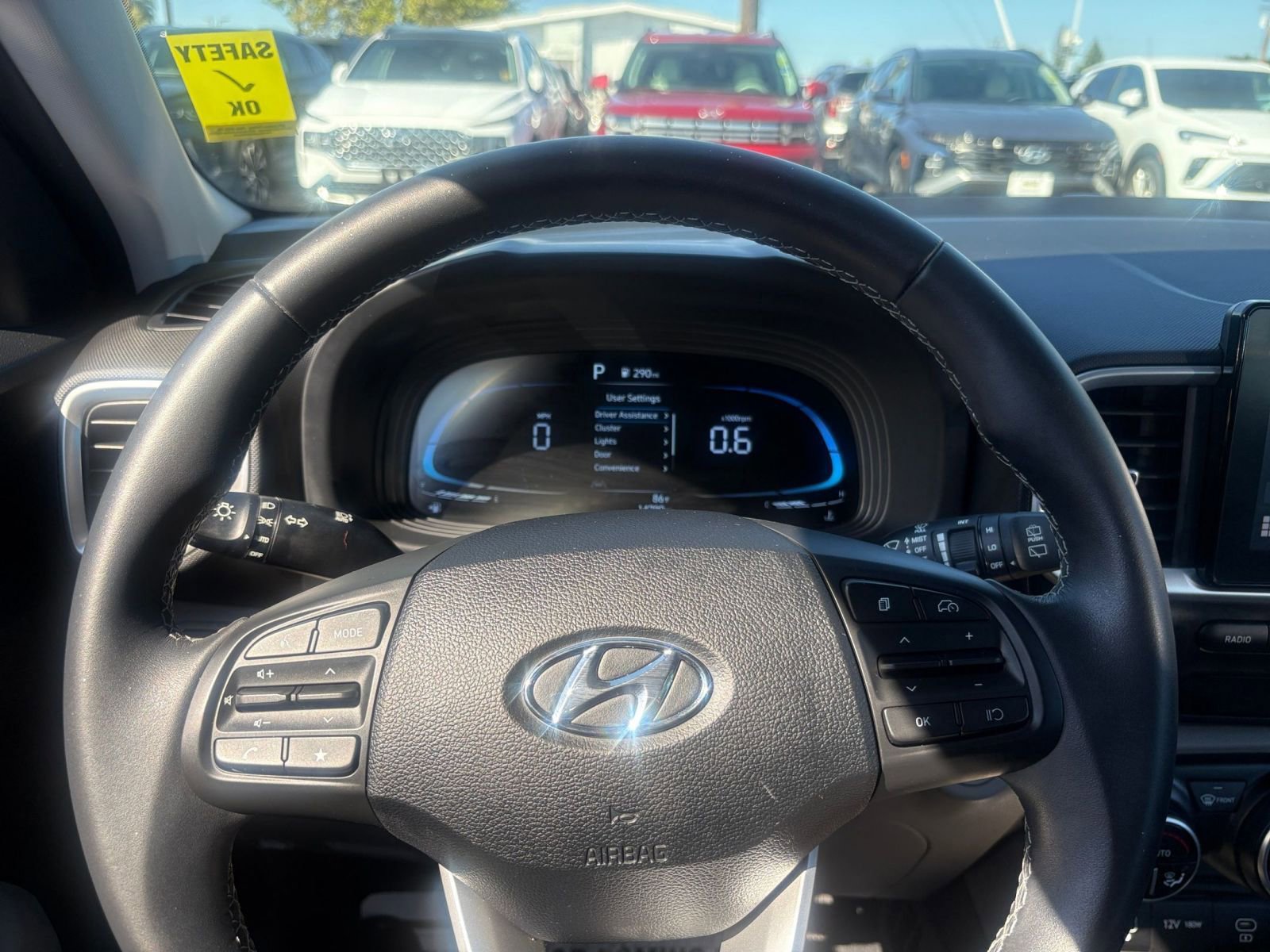 Used 2025 Hyundai Venue SEL image 27