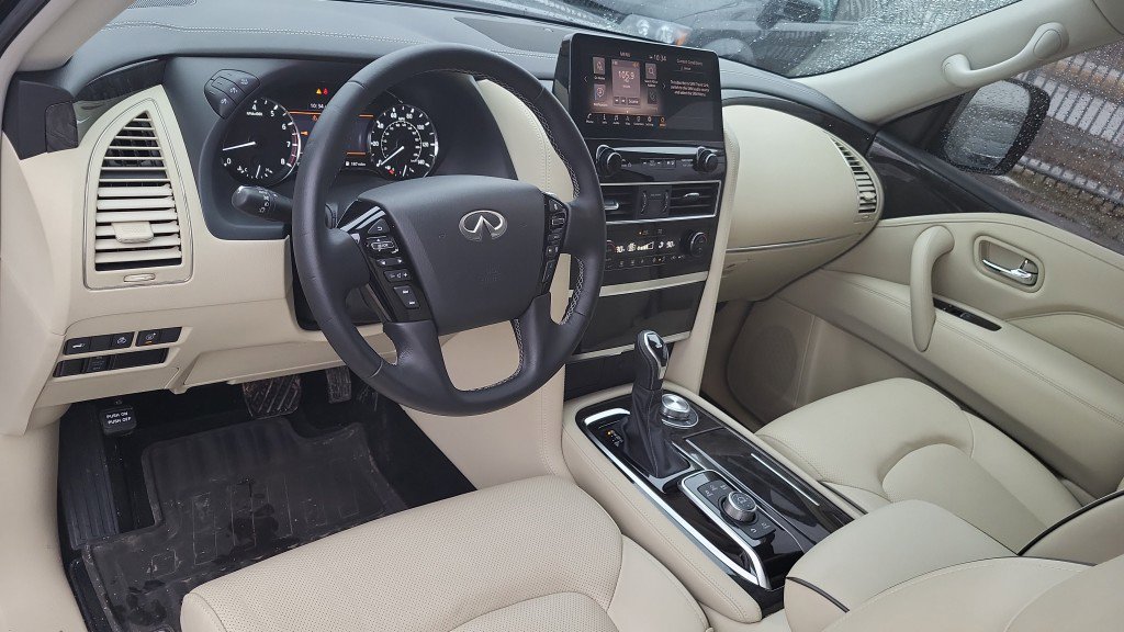 Used 2024 INFINITI QX80 Luxe w/ Cargo Package image 19