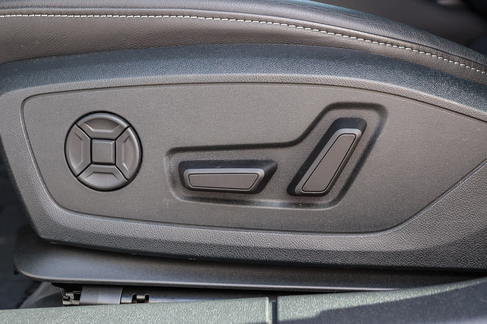 Used 2025 Audi A3 2.0T Premium w/ Black Optic Package image 27