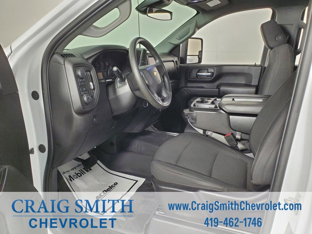 Used 2024 Chevrolet Silverado 2500 Custom image 30