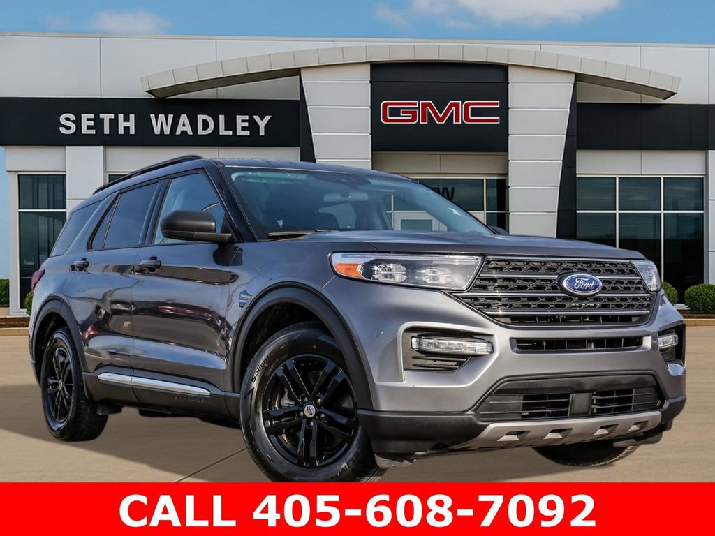 Used 2024 Ford Explorer XLT w/ Equipment Group 202A RWD image 1