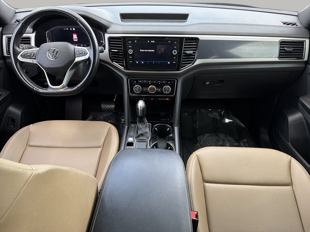 Used 2020 Volkswagen Atlas Cross Sport SEL FWD image 13