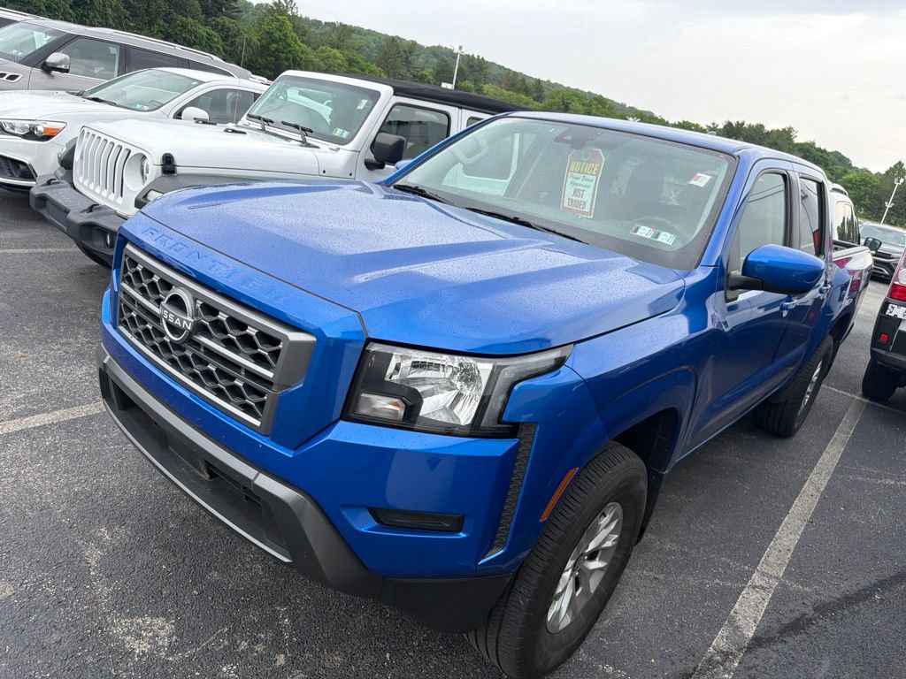 Used 2024 Nissan Frontier SV AWD/4WD image 3