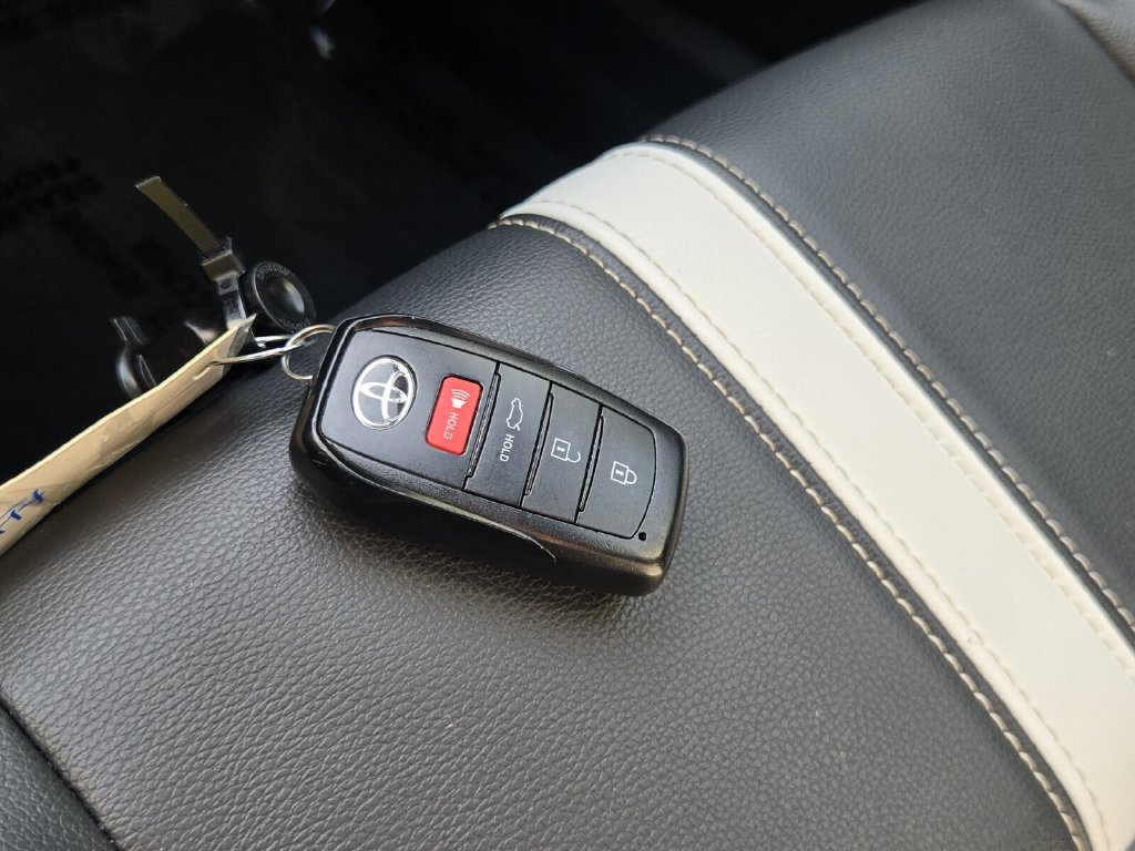 Used 2025 Toyota Camry SE w/ Multimedia Upgrade Package FWD image 18
