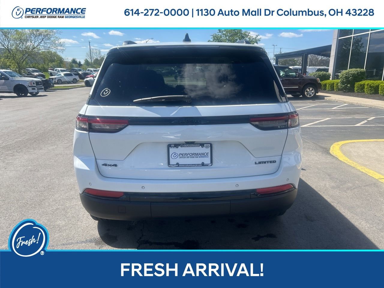 Used 2024 Jeep Grand Cherokee Limited w/ Black Appearance Package image 5