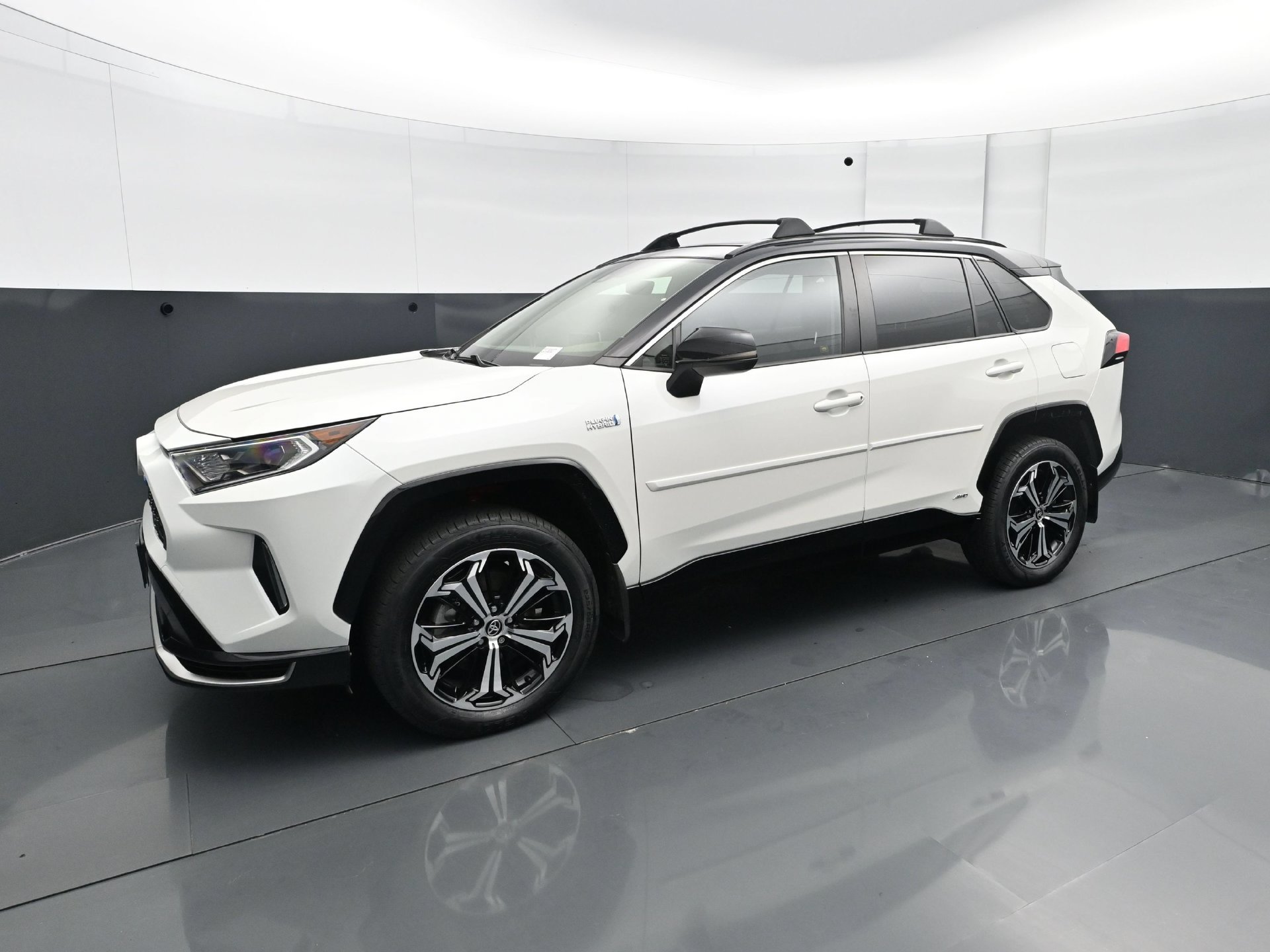 Used 2021 Toyota RAV4 XSE w/ Weather Package AWD/4WD image 2