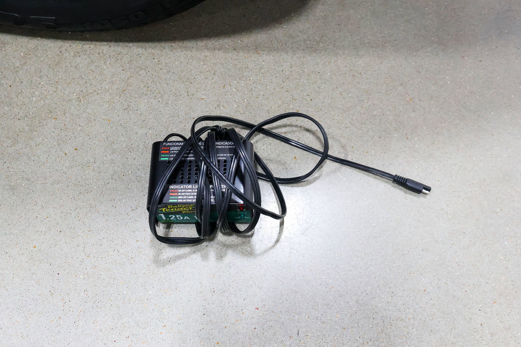 Used 2005 Ford GT image 57