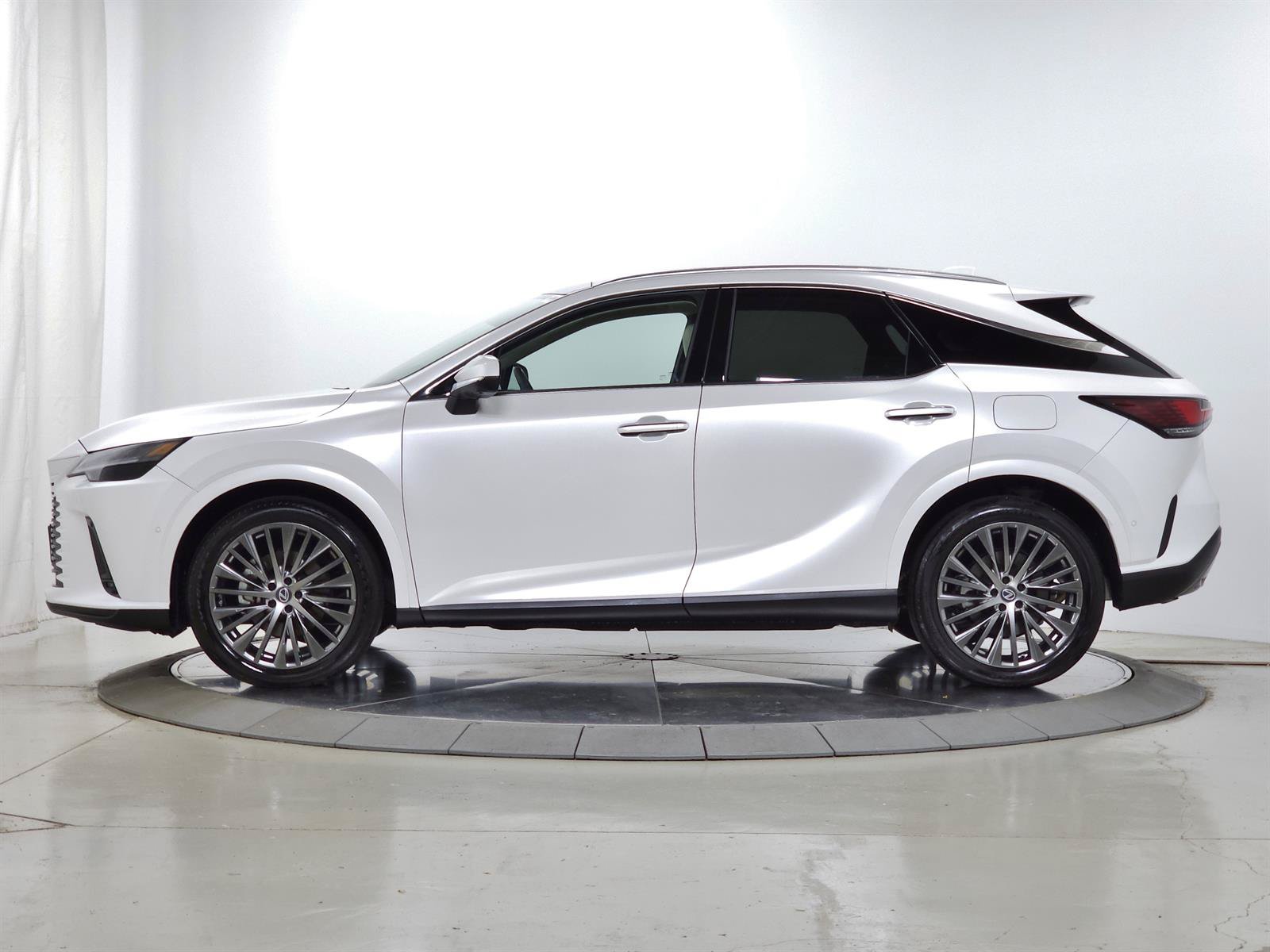 Certified 2026 Lexus RX 350 w/ Convenience Package AWD/4WD image 5