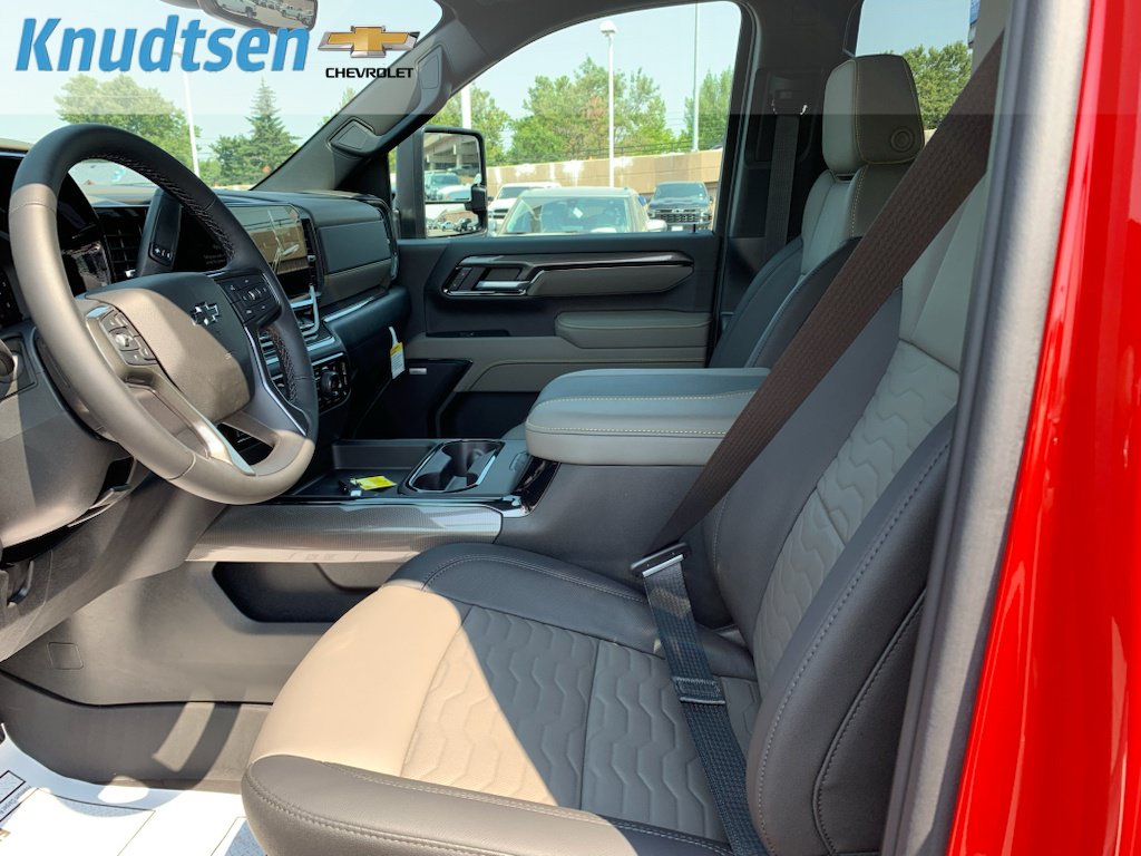 New 2026 Chevrolet Silverado 2500 ZR2 w/ LPO, Dark Essentials Package AWD/4WD image 18
