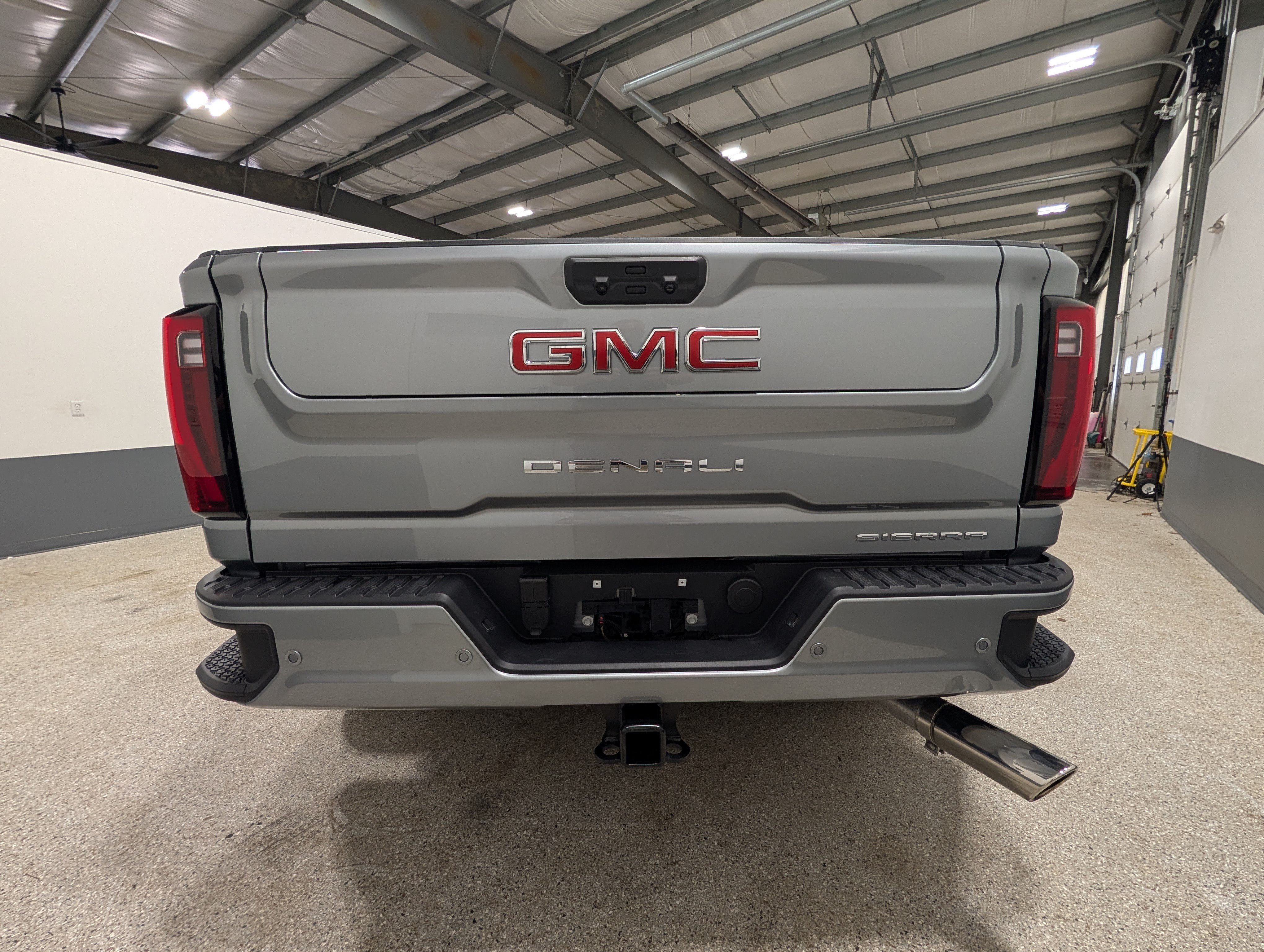 Used 2026 GMC Sierra 3500 Denali w/ Denali Reserve Package AWD/4WD image 9