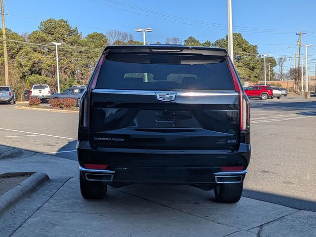 Used 2022 Cadillac Escalade ESV Luxury image 4