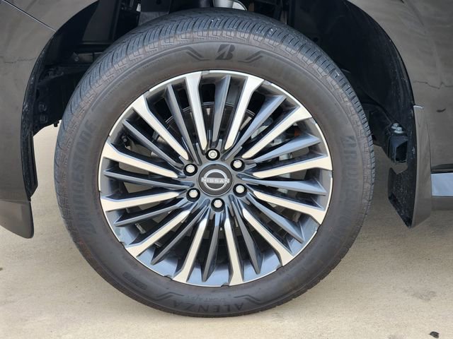 Used 2025 Nissan Armada Platinum Reserve RWD image 12