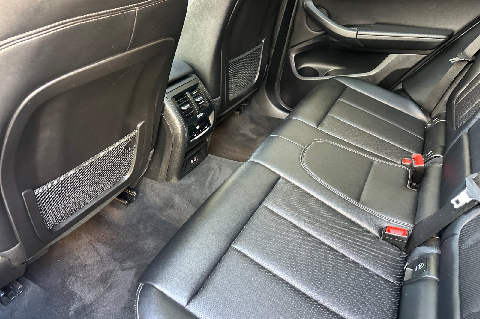 Used 2024 BMW X3 sDrive30i RWD image 11