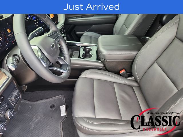 Used 2025 Chevrolet Suburban Z71 w/ Z71 Off-Road Package AWD/4WD image 6