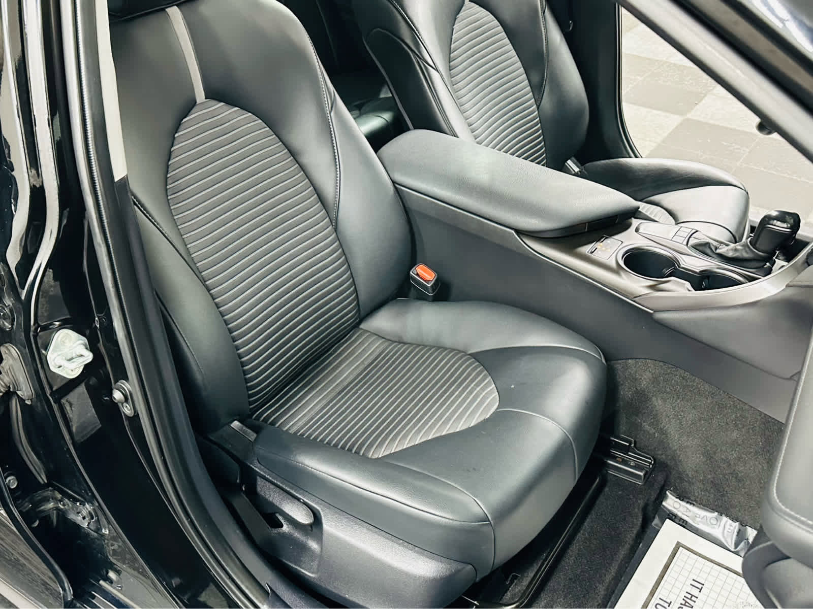 Used 2023 Toyota Camry SE image 22