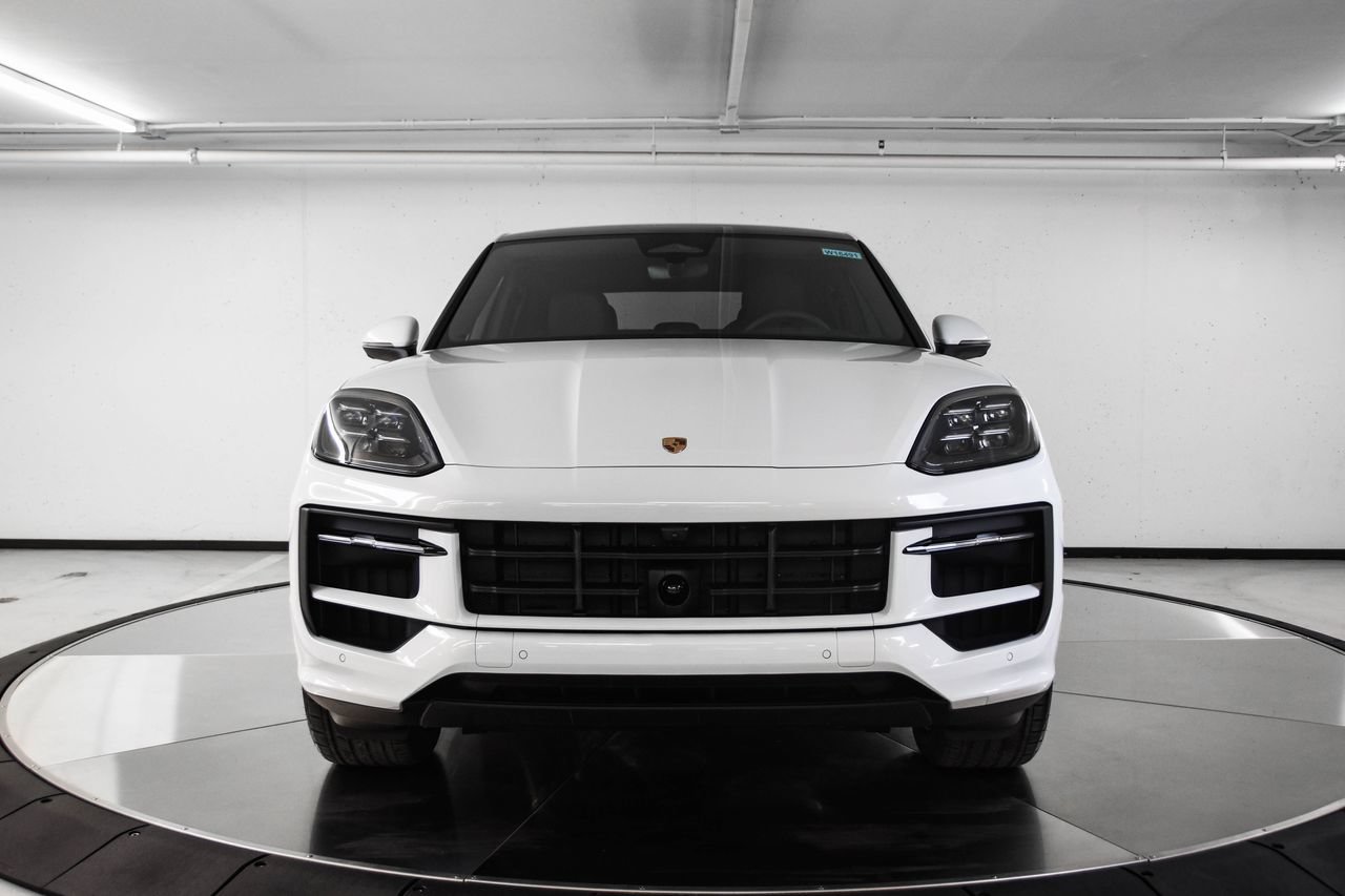 New 2026 Porsche Cayenne Coupe AWD/4WD image 10