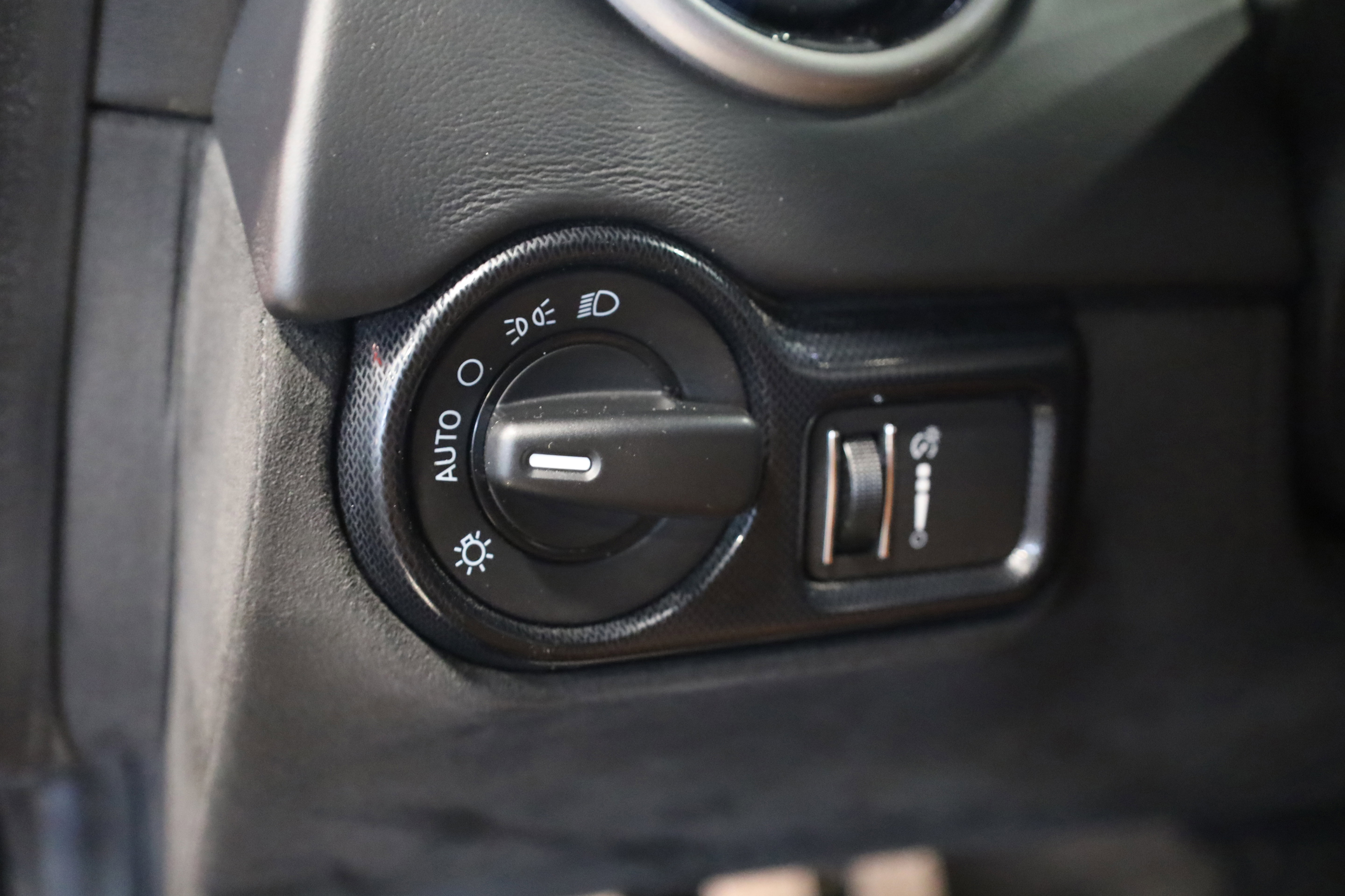 Used 2015 Dodge Viper SRT w/ Quick Order Package 22J GT image 19