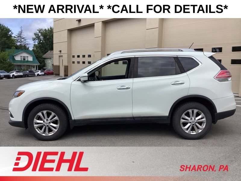Used 2016 Nissan Rogue SV w/ SV Premium Package AWD/4WD image 4