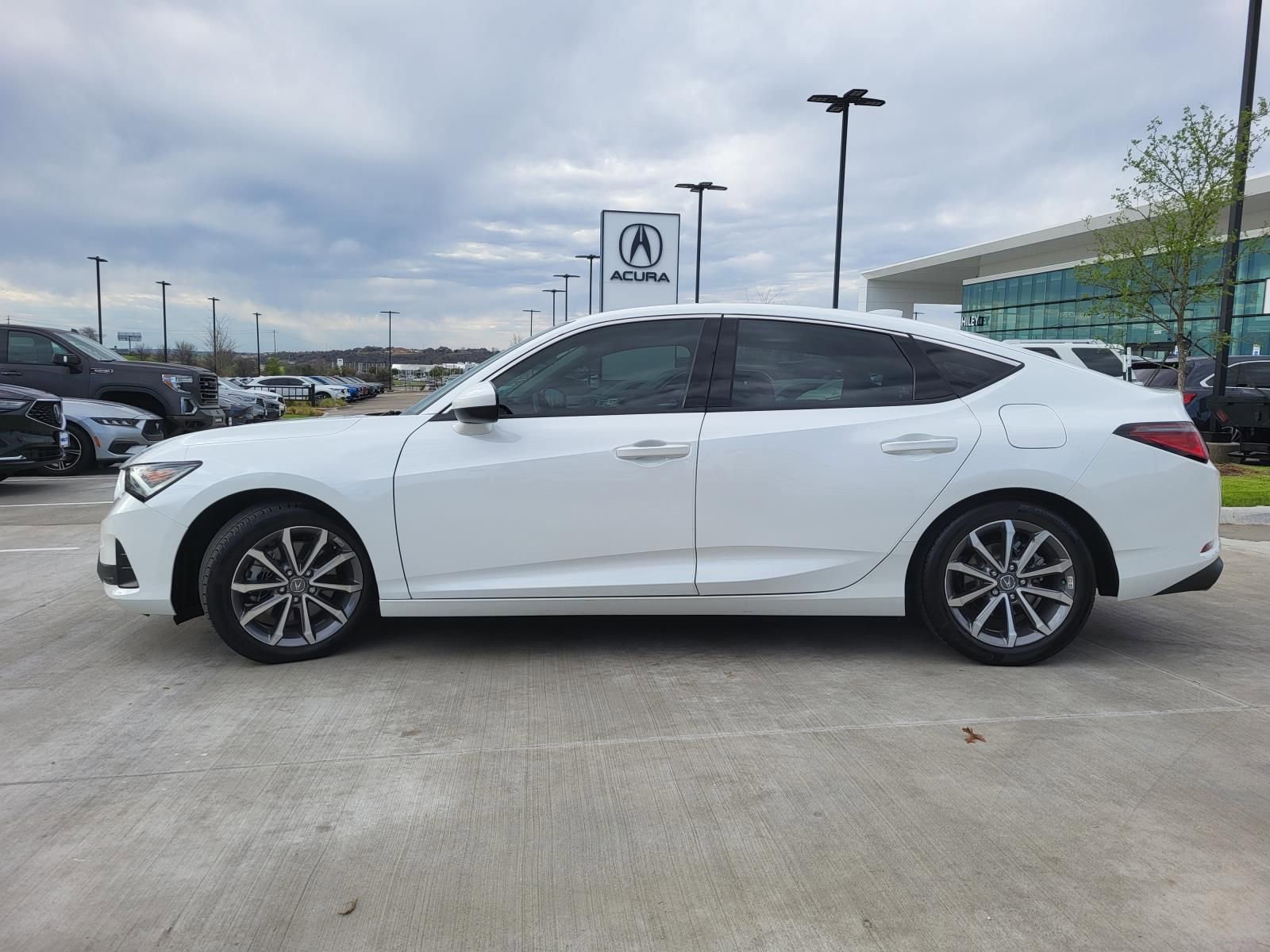 Used 2023 Acura Integra image 3