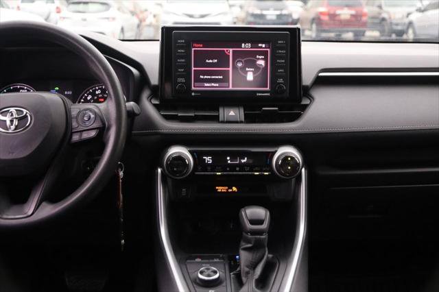Certified 2022 Toyota RAV4 LE AWD/4WD image 23