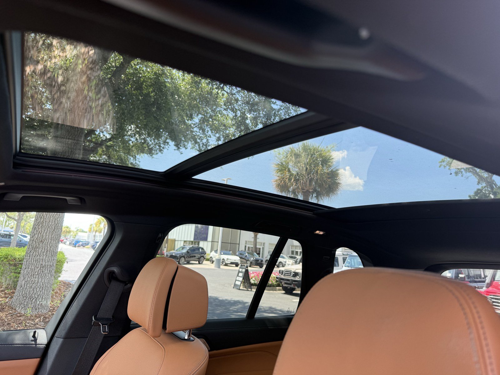 Used 2022 BMW X5 M50i AWD/4WD image 30