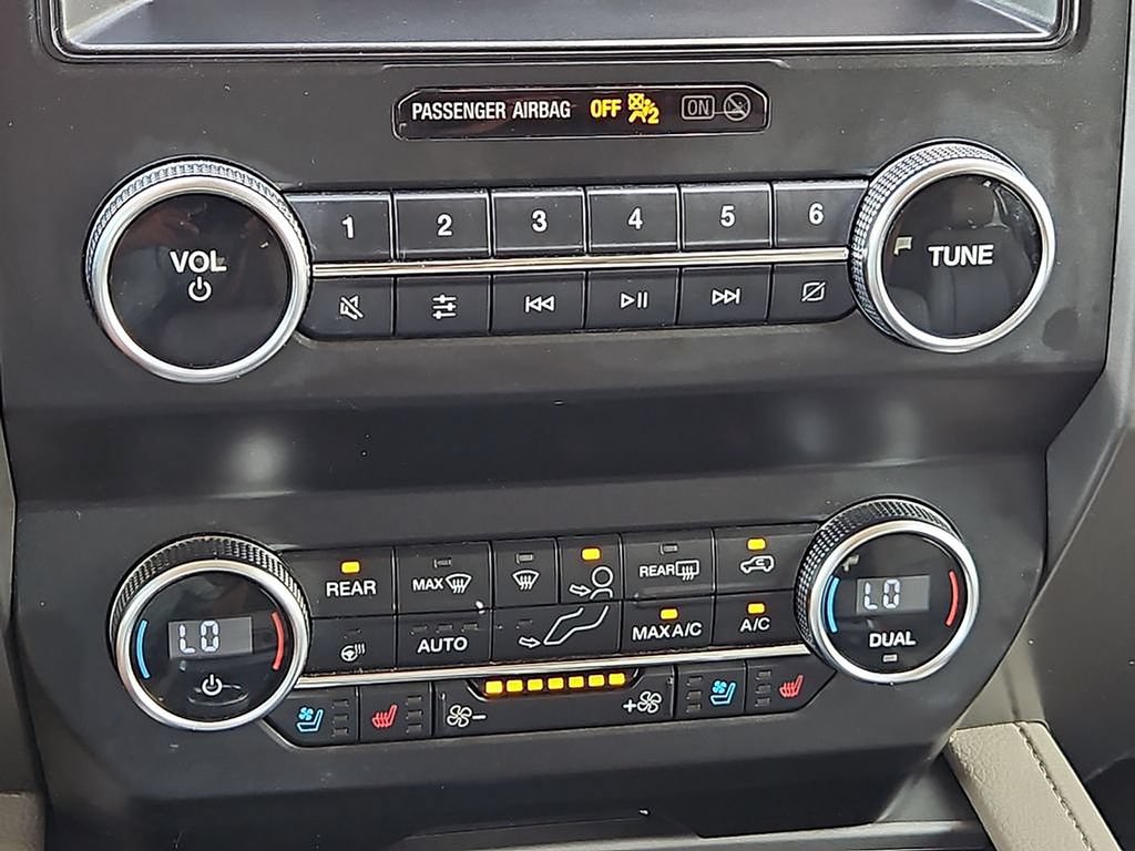 Used 2021 Ford Expedition XLT RWD image 26