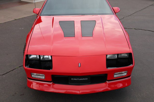 Used 1990 Chevrolet Camaro IROC-Z RWD image 9