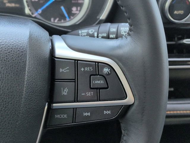 Used 2022 Toyota Highlander Bronze Edition image 26