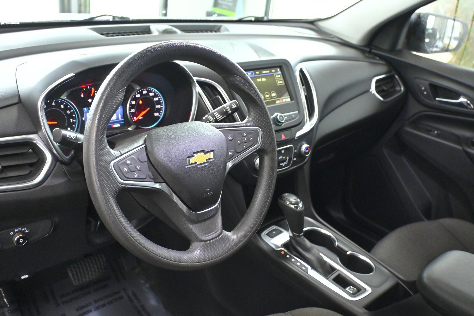 Used 2019 Chevrolet Equinox LT image 14