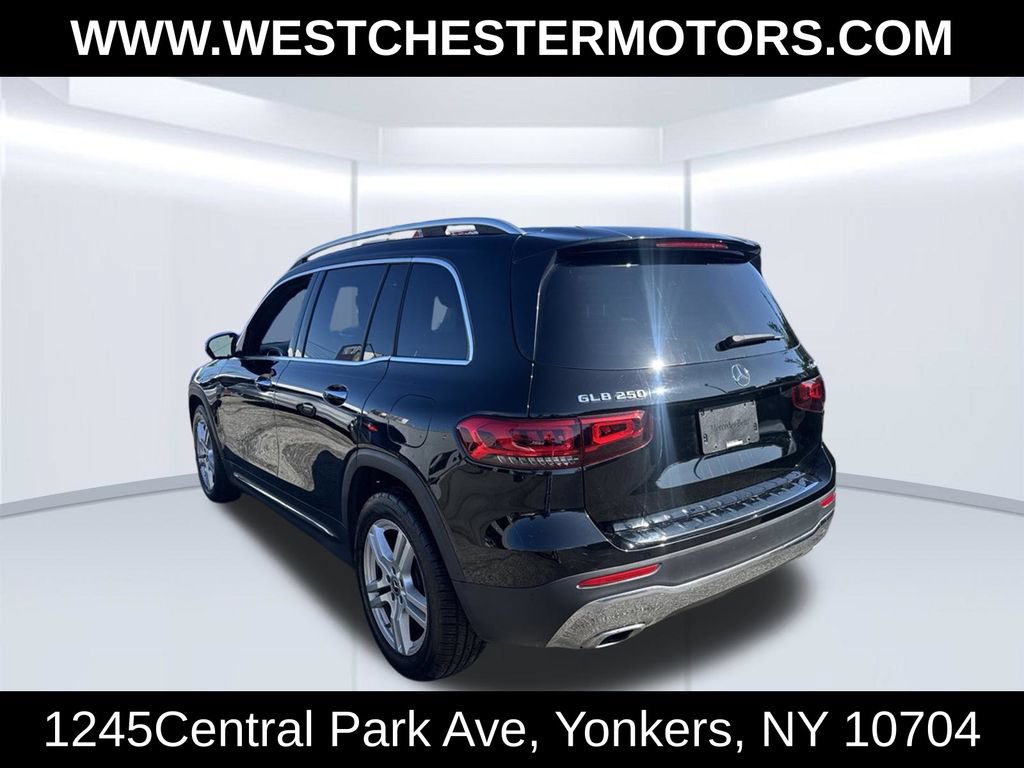 Used 2021 Mercedes-Benz GLB 250 4MATIC w/ Premium Package image 6