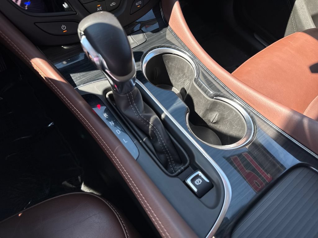 Certified 2019 Buick Envision Essence FWD image 28