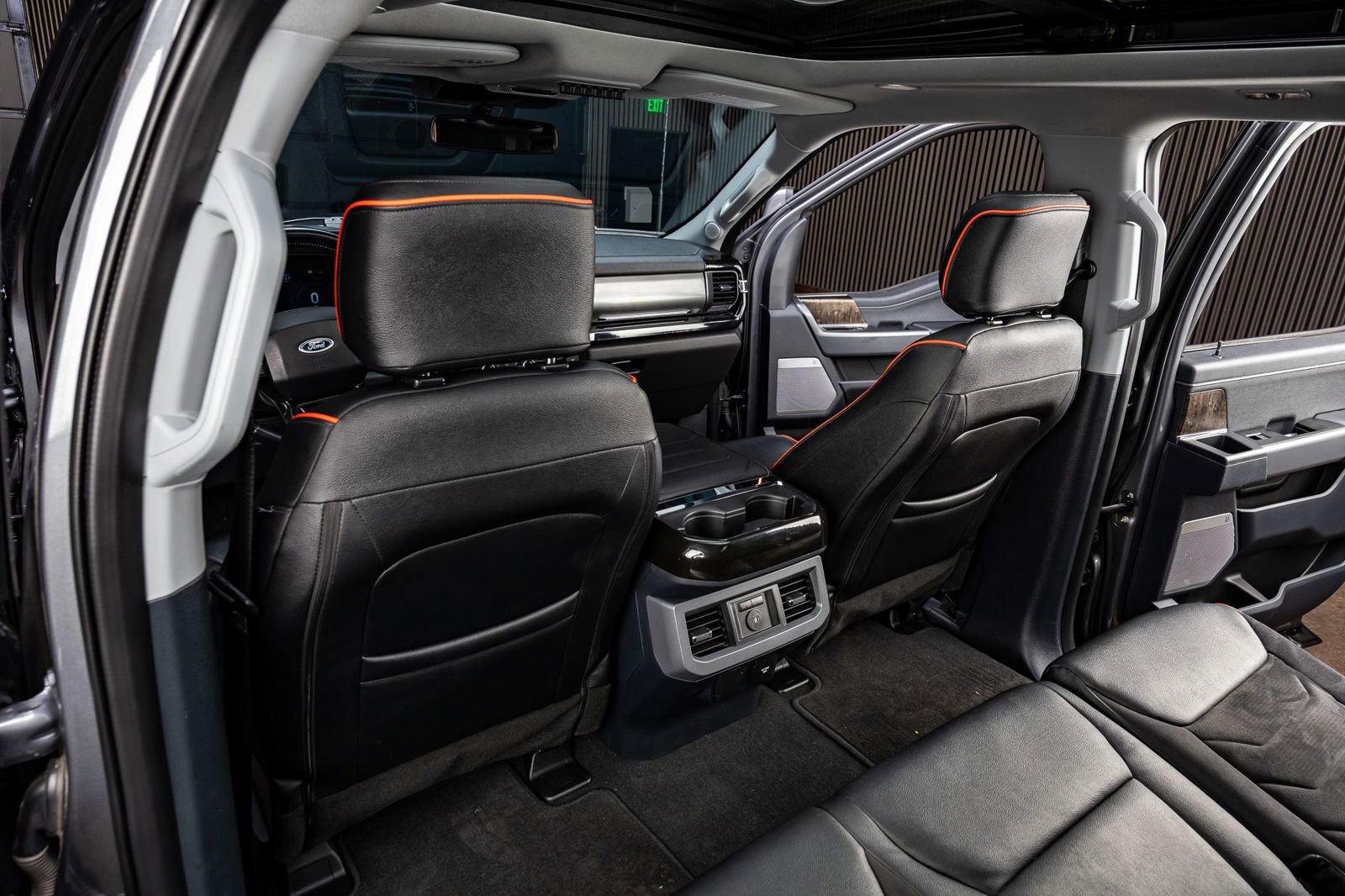 Used 2023 Ford F250 Lariat w/ Lariat Ultimate Package image 33