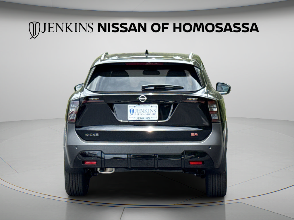 New 2026 Nissan Kicks SR FWD image 5