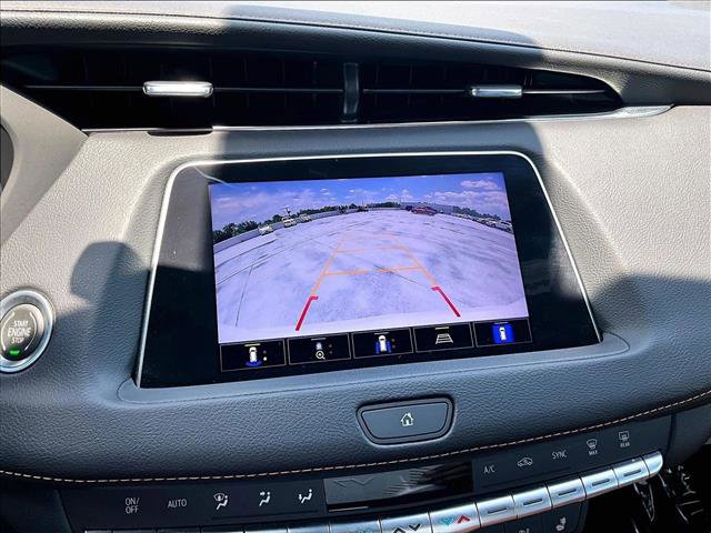 Used 2022 Cadillac XT4 Premium Luxury w/ Enhanced Visibility Package AWD/4WD image 23