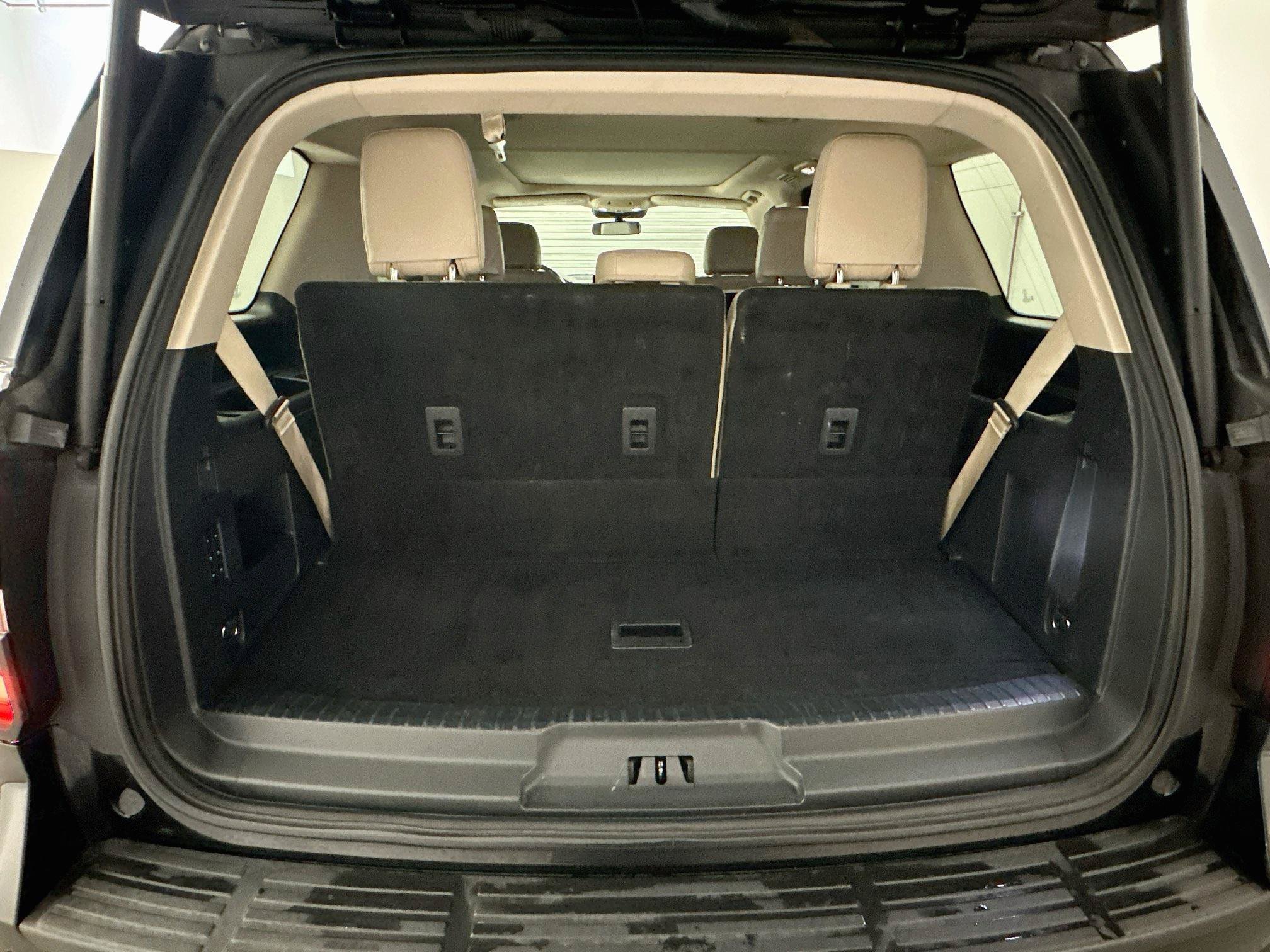 Used 2024 Ford Expedition Limited AWD/4WD image 32