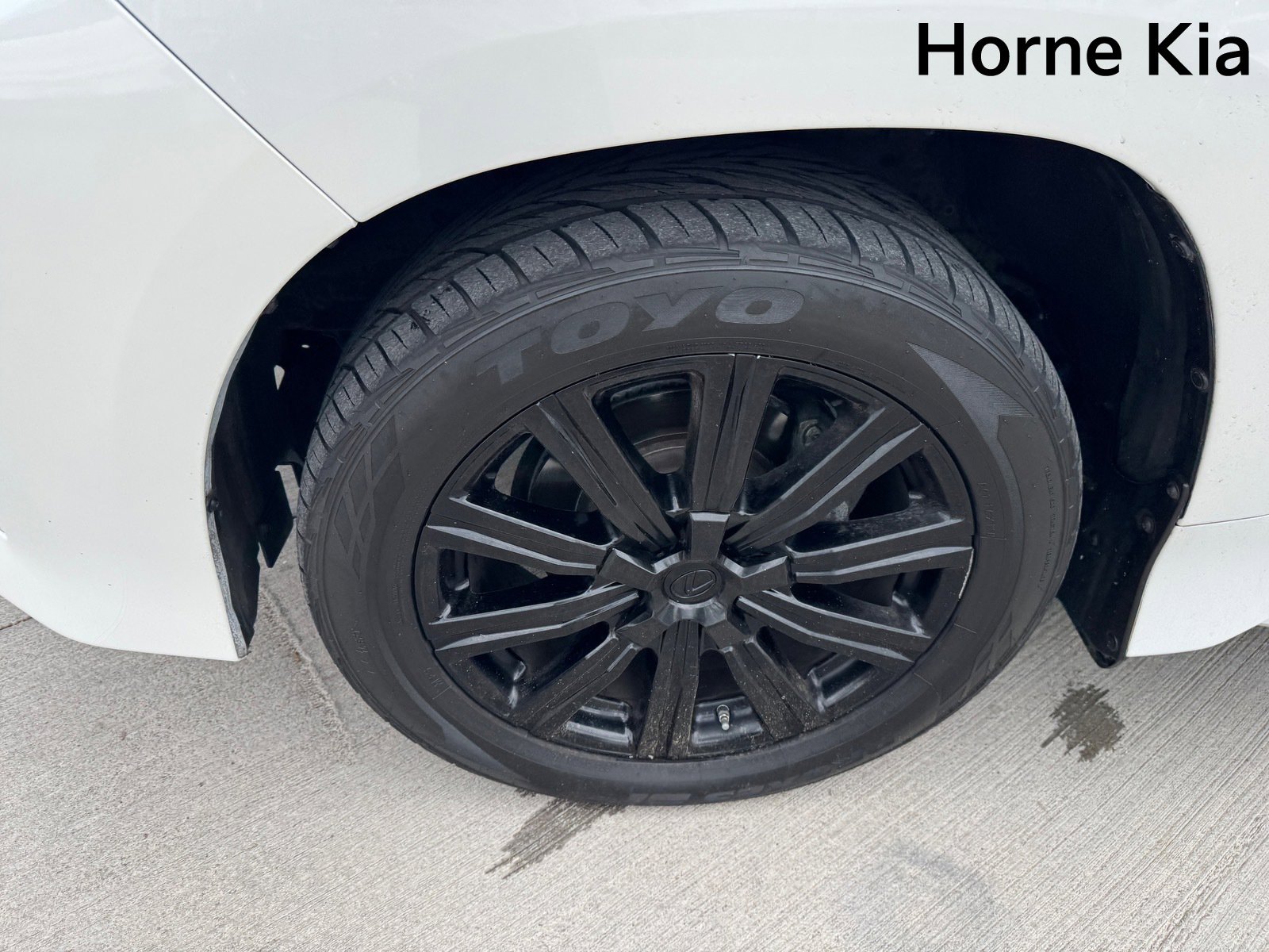 Used 2018 Lexus LX 570 4WD w/ Luxury Package image 8