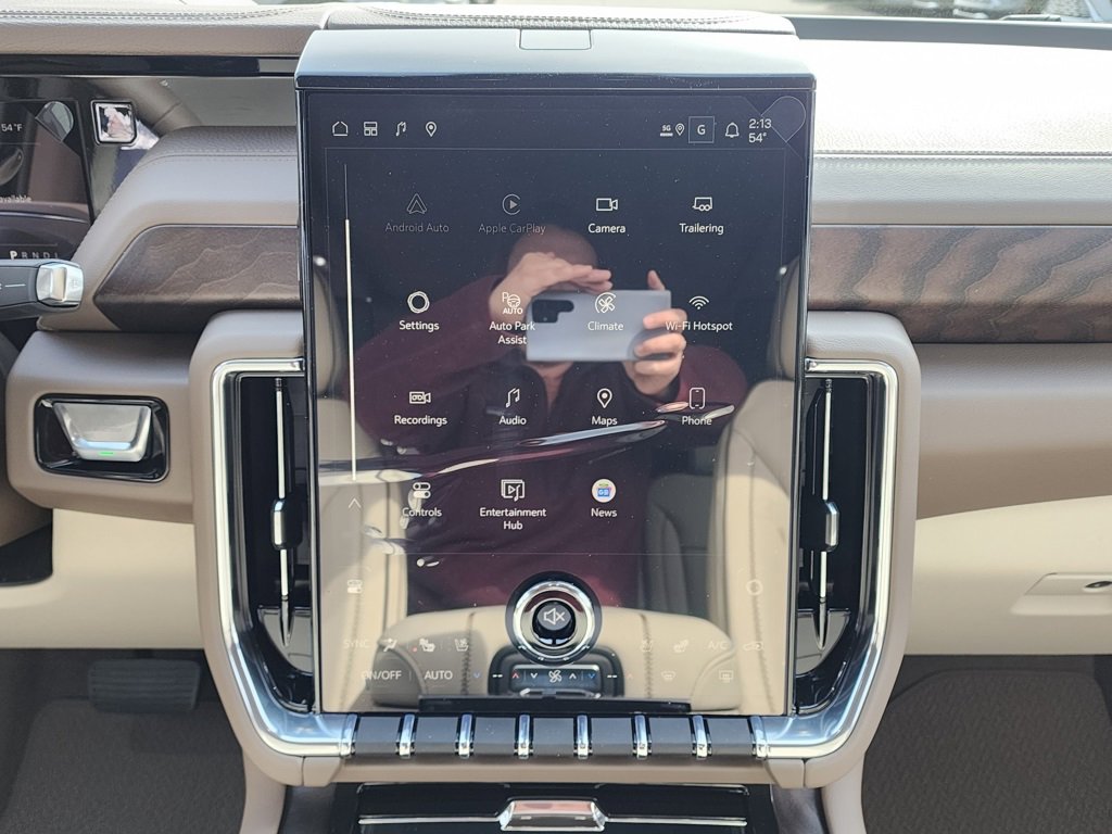 New 2026 GMC Yukon XL Denali w/ Denali Reserve Package image 30