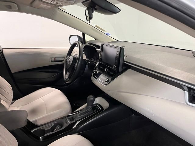Used 2022 Toyota Corolla LE FWD image 11