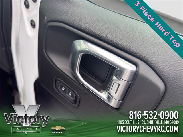 Used 2023 Jeep Gladiator Overland image 16