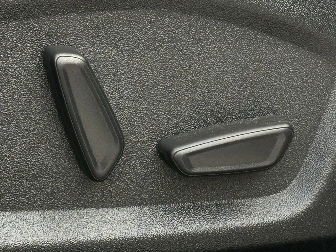 Used 2024 Ford Edge Titanium image 24
