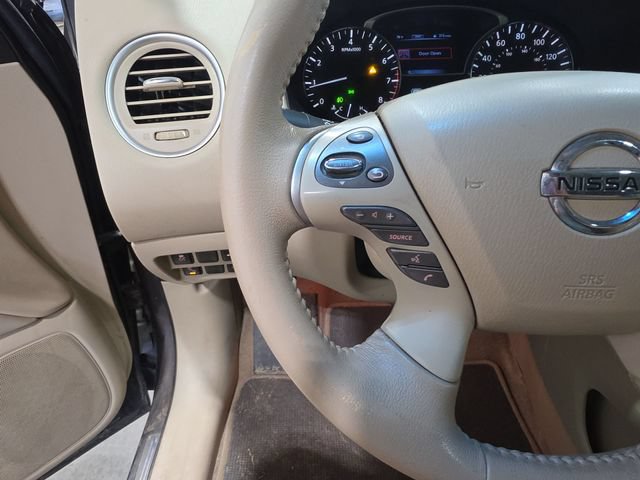 Used 2015 Nissan Pathfinder SL w/ SL Premium Package AWD/4WD image 12