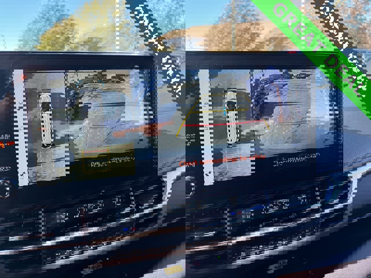 Used 2025 Toyota Sienna Platinum image 23