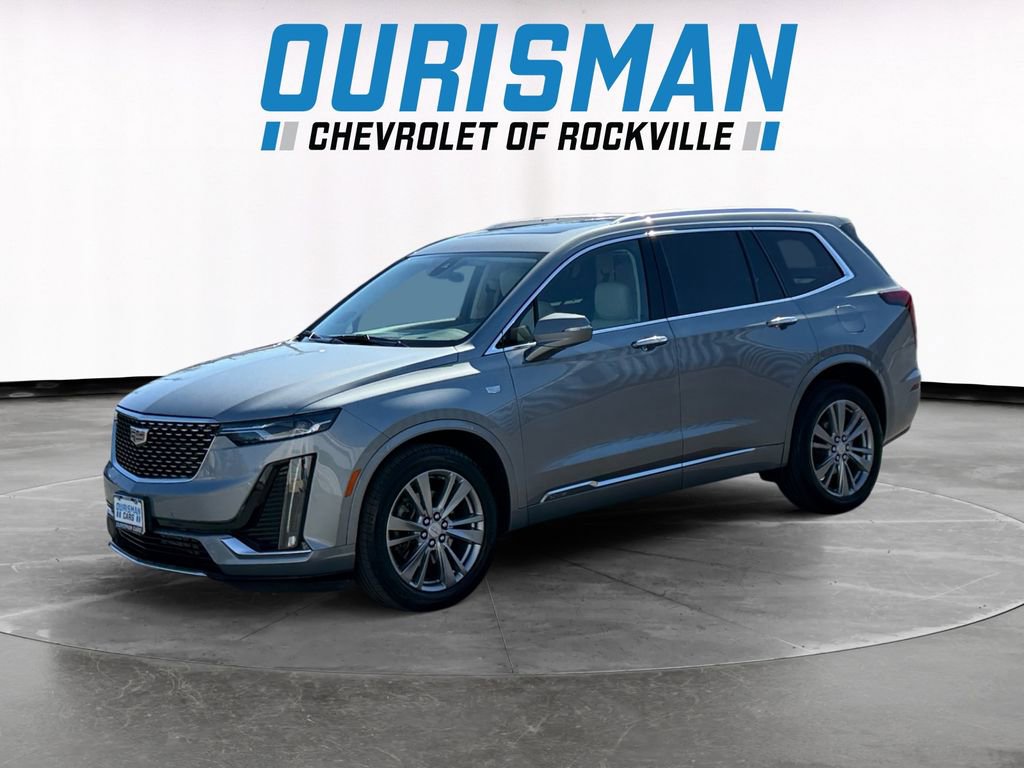 Used 2024 Cadillac XT6 Premium Luxury image 2