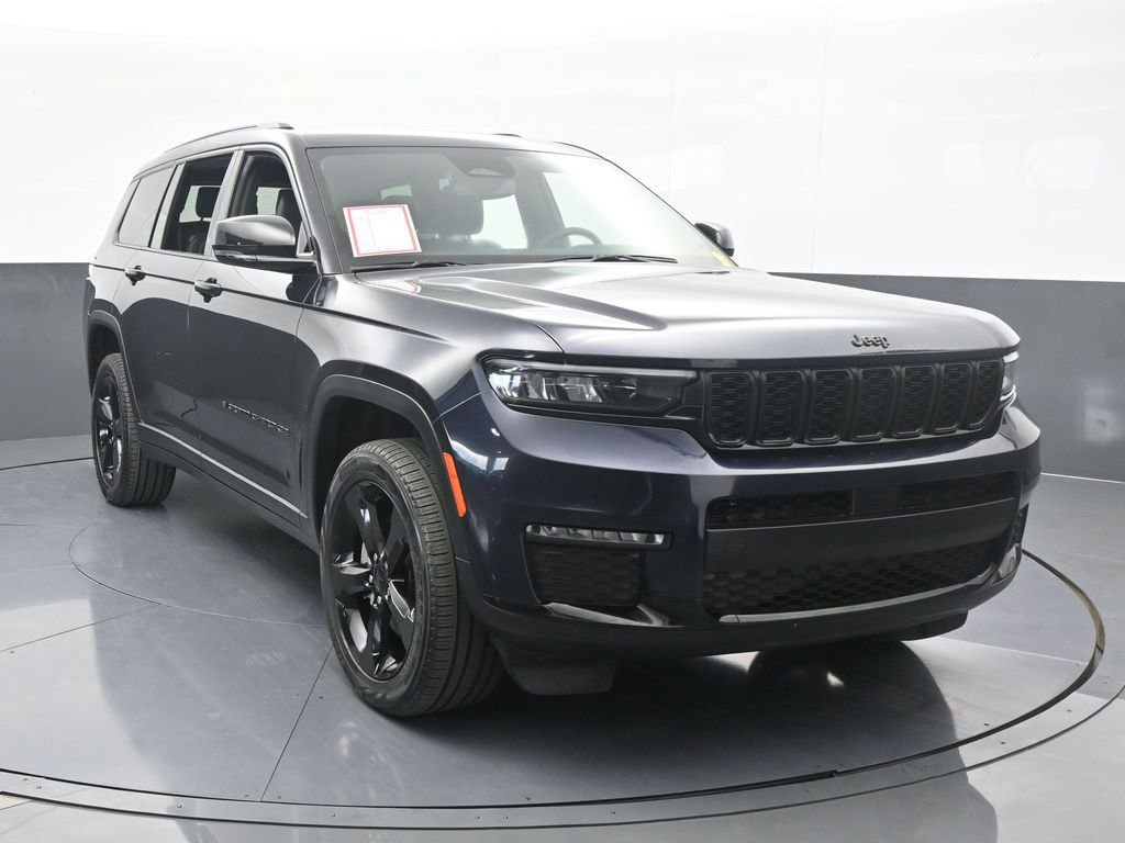 Used 2024 Jeep Grand Cherokee L Limited w/ Black Appearance Package image 9