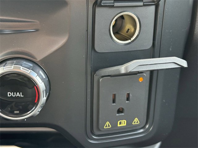 New 2026 Ford F250 Lariat w/ Black Appearance Package image 27