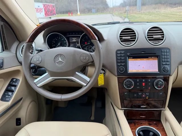 Used 2010 Mercedes-Benz ML 350 4MATIC image 30