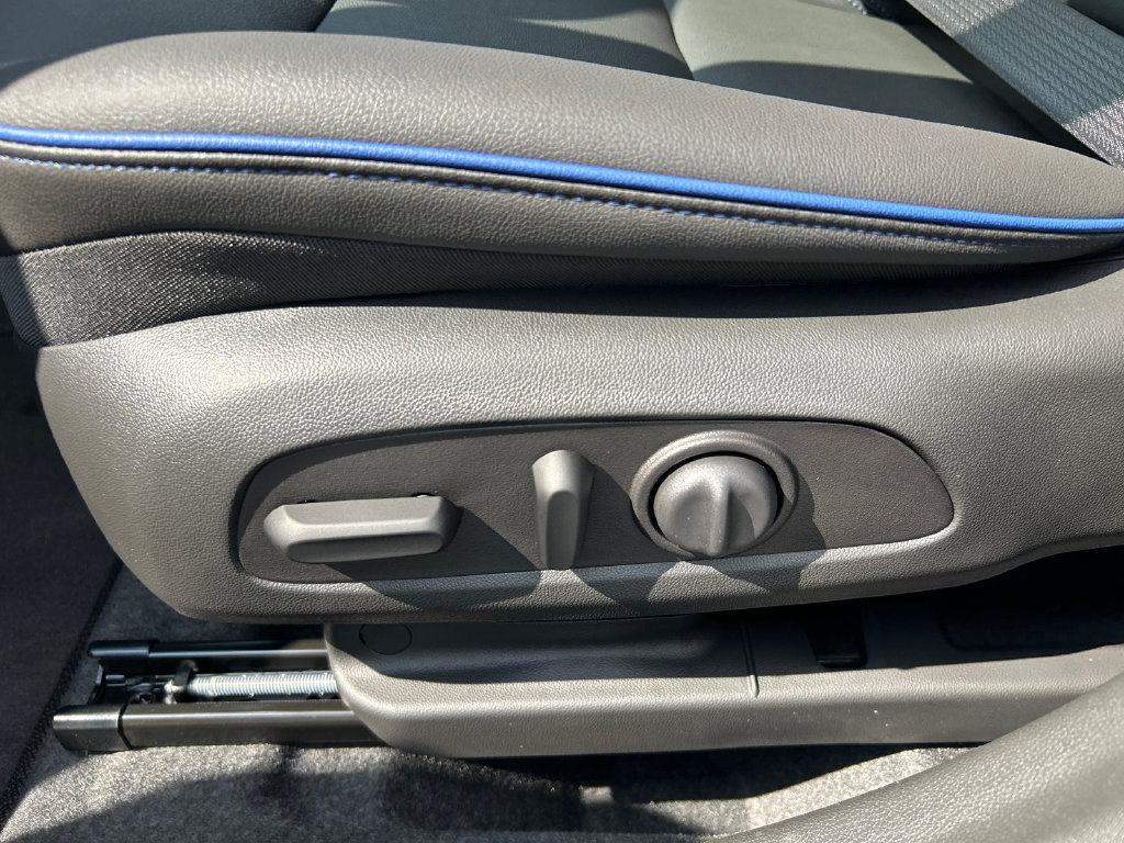 New 2026 Buick Envista Sport Touring w/ Convenience I Package FWD image 18