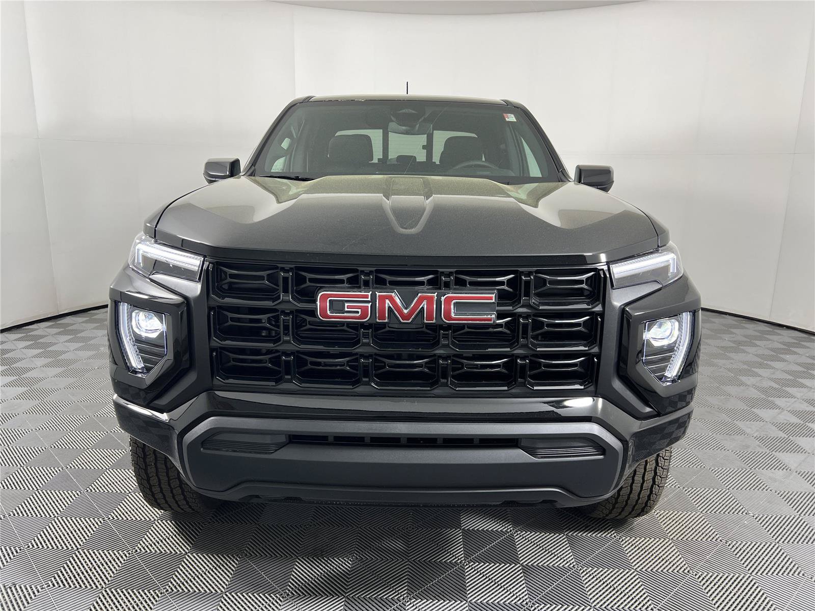 New 2026 GMC Canyon Elevation AWD/4WD image 2